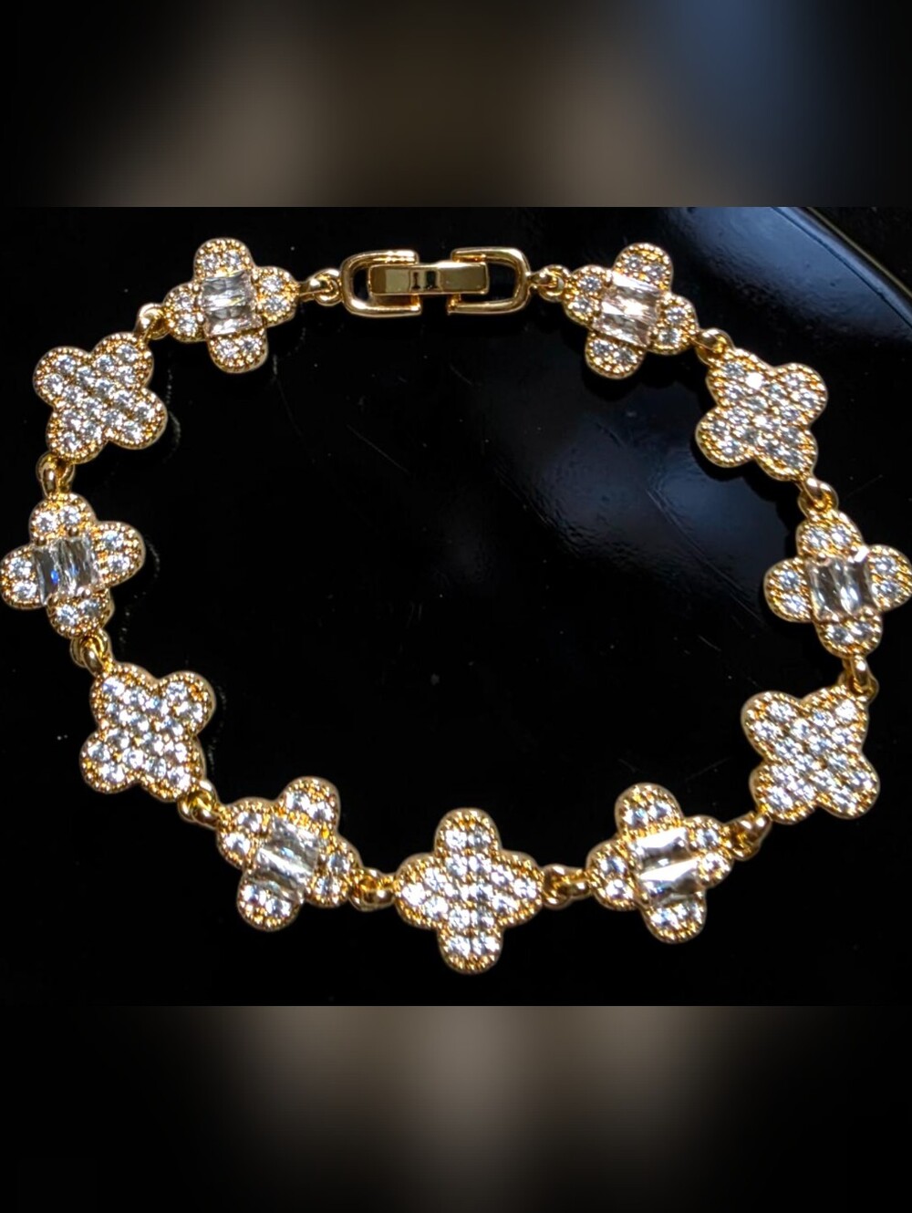 Gold Bling Clover Bracelet
